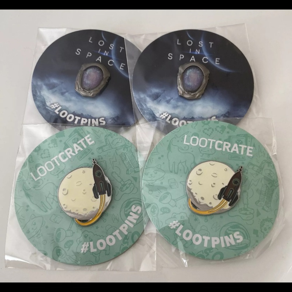 Lootcrate Lost in Space and Rocket Lootpins Set
